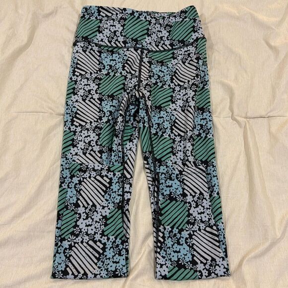 Free People Movement Leggings • Daisy Check • Size Small • EUC - Picture 1 of 2